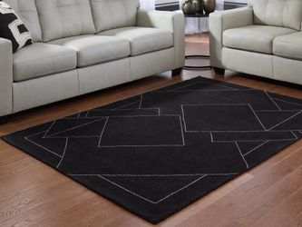 Marav Black/White Medium Rug
