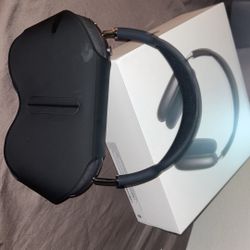 AirPod Maxs ( Black )