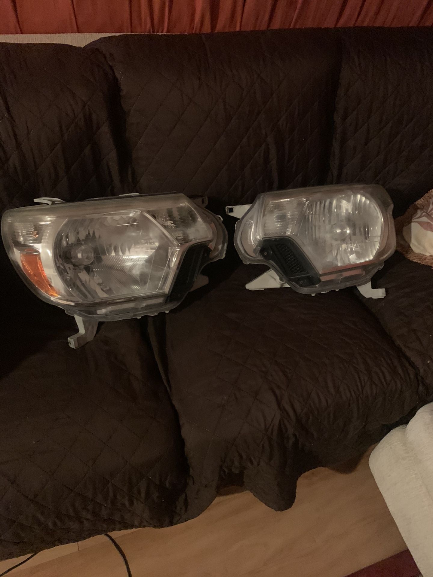 Toyota Tacoma 2005-2015 headlights, GREAT SHAPE!