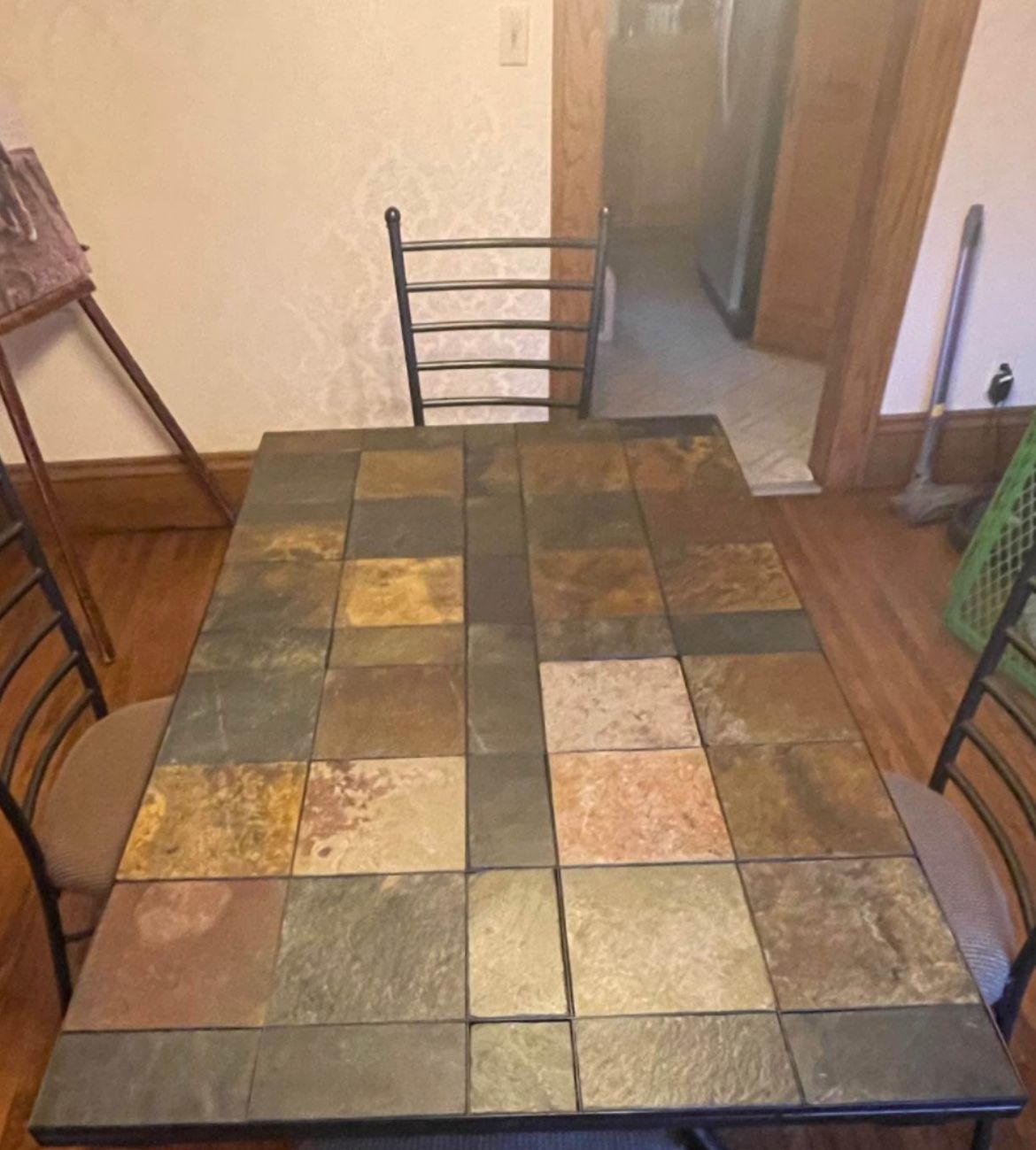 Dining Table And Matching Bakers Rack