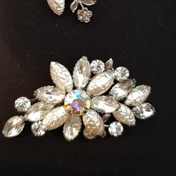 Western vintage jewelry Brooch and clip earrings.