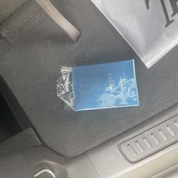 (Brand New) V Eros dm for price!!!