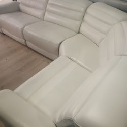 SECTIONAL GENUINE LEATHER RECLINER ELECTRIC WHITE COLOR.. DELIVERY SERVICE AVAILABLE 🚚💥🚚✅