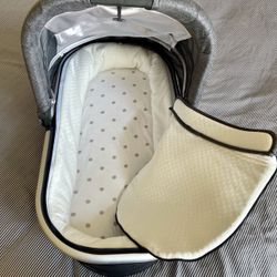 UPPAbaby Bassinet - 60$ REDUCED! - Valencia
