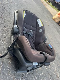 Infant car seat