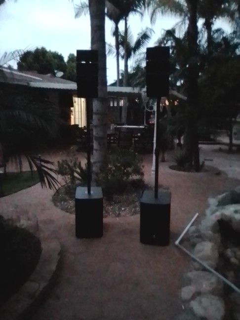 Akustik Amplified Proffesional Dj Speakers