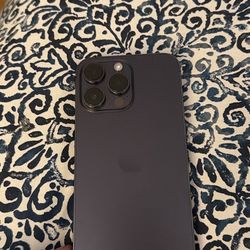 iPhone 14 Pro Max 128GB – Excellent Condition – Unlocked  Selling an iPhone 14 Pro Max (128GB)