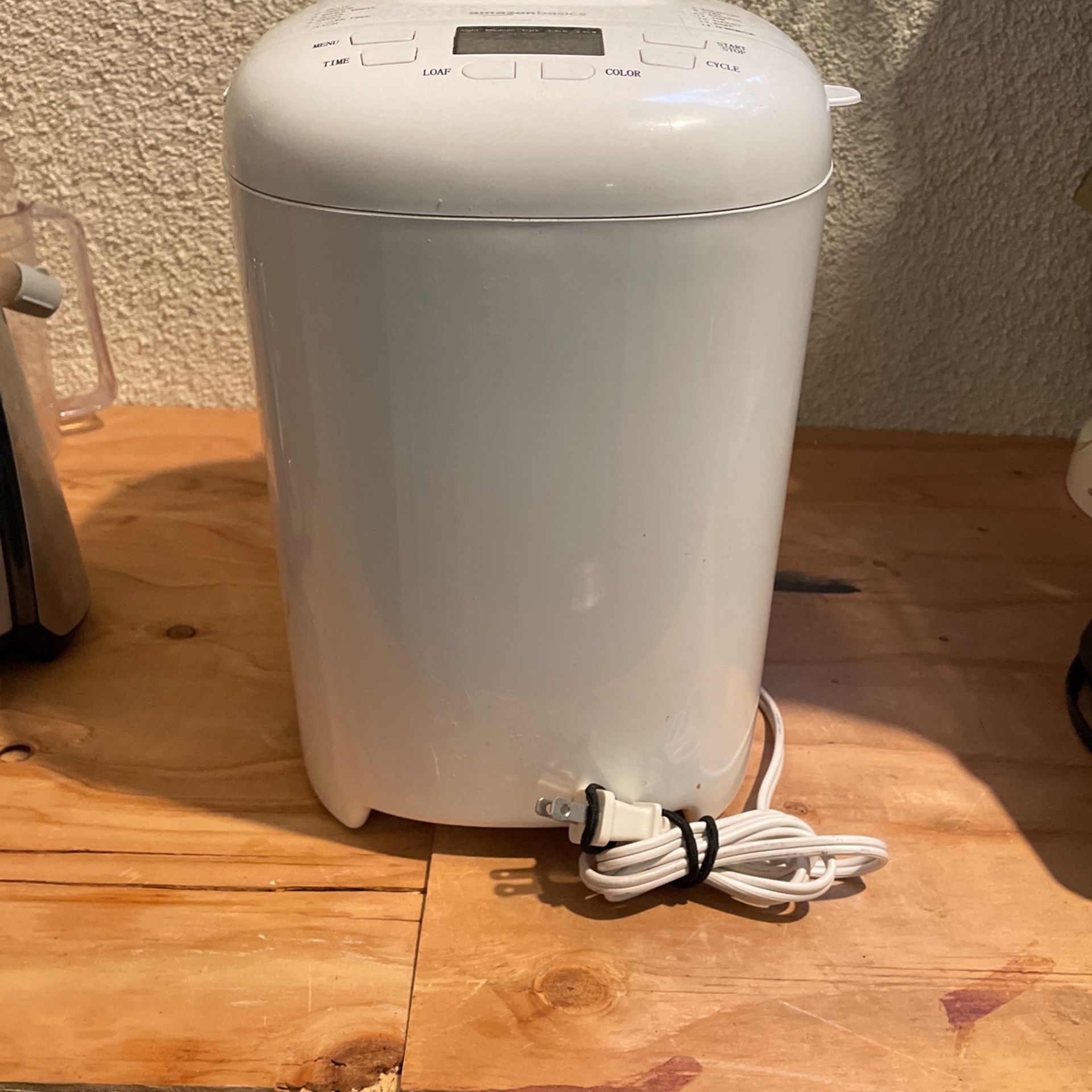 Amazon Basics Bread Maker