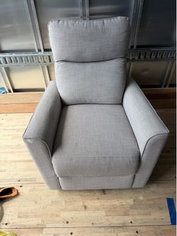 Baby relax swivel rocking chair