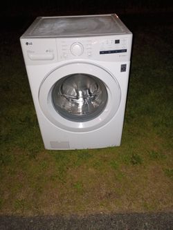 4.5 cu. ft. Ultra Large Front Load Washer