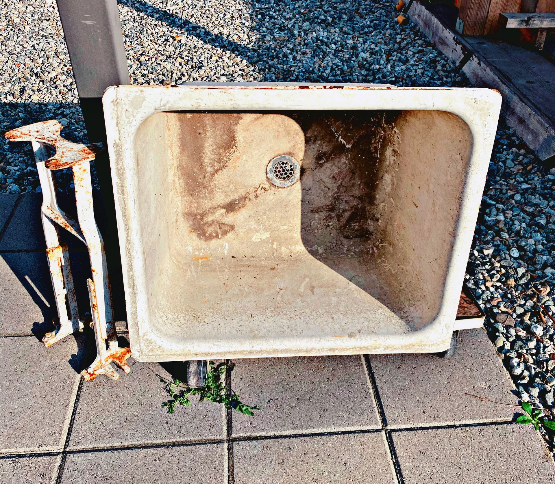 American standard utility sink!! (Vintage cast-iron)