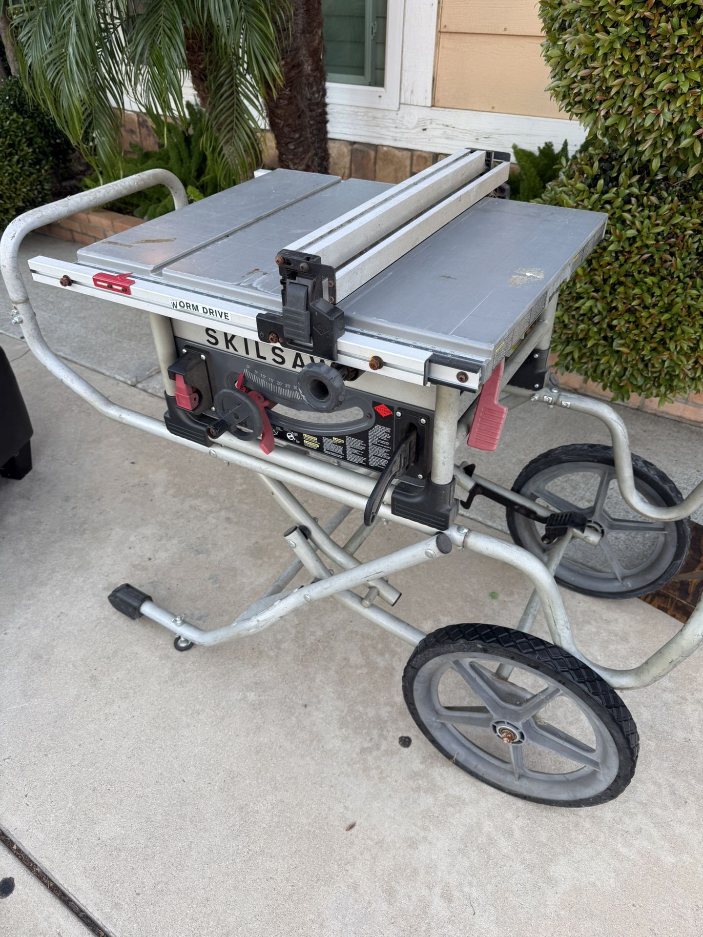 Skil Table Saw