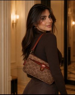Beautiful Coach Wallet & Crossbody Bag ✨👜  A beautiful Coach wallet and crossbody bag with a stylish and elegant design. Perfect for everyday use, sh