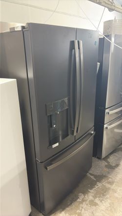 GE French door refrigerator