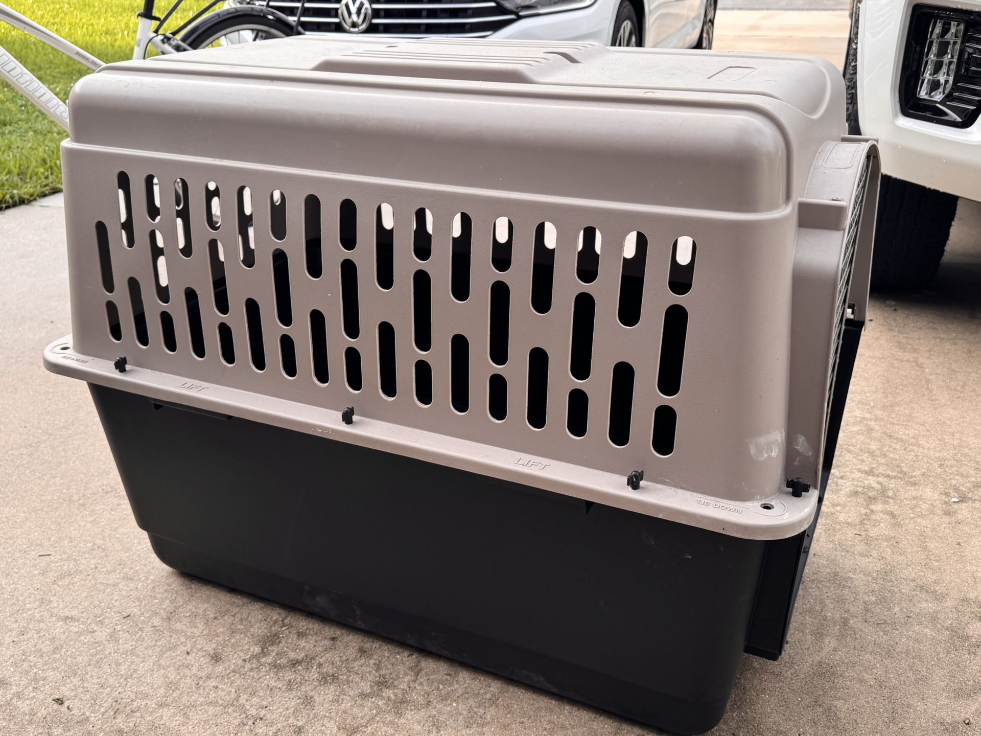 XL dog Crate 