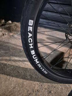 Newish conditions big bike big fat tires just seat can need to b replace