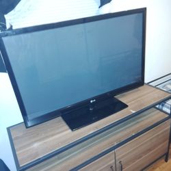  40 Inch Screen LG TV