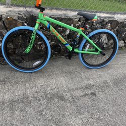 Se Bike”24 Inch “ So Cal Flyer