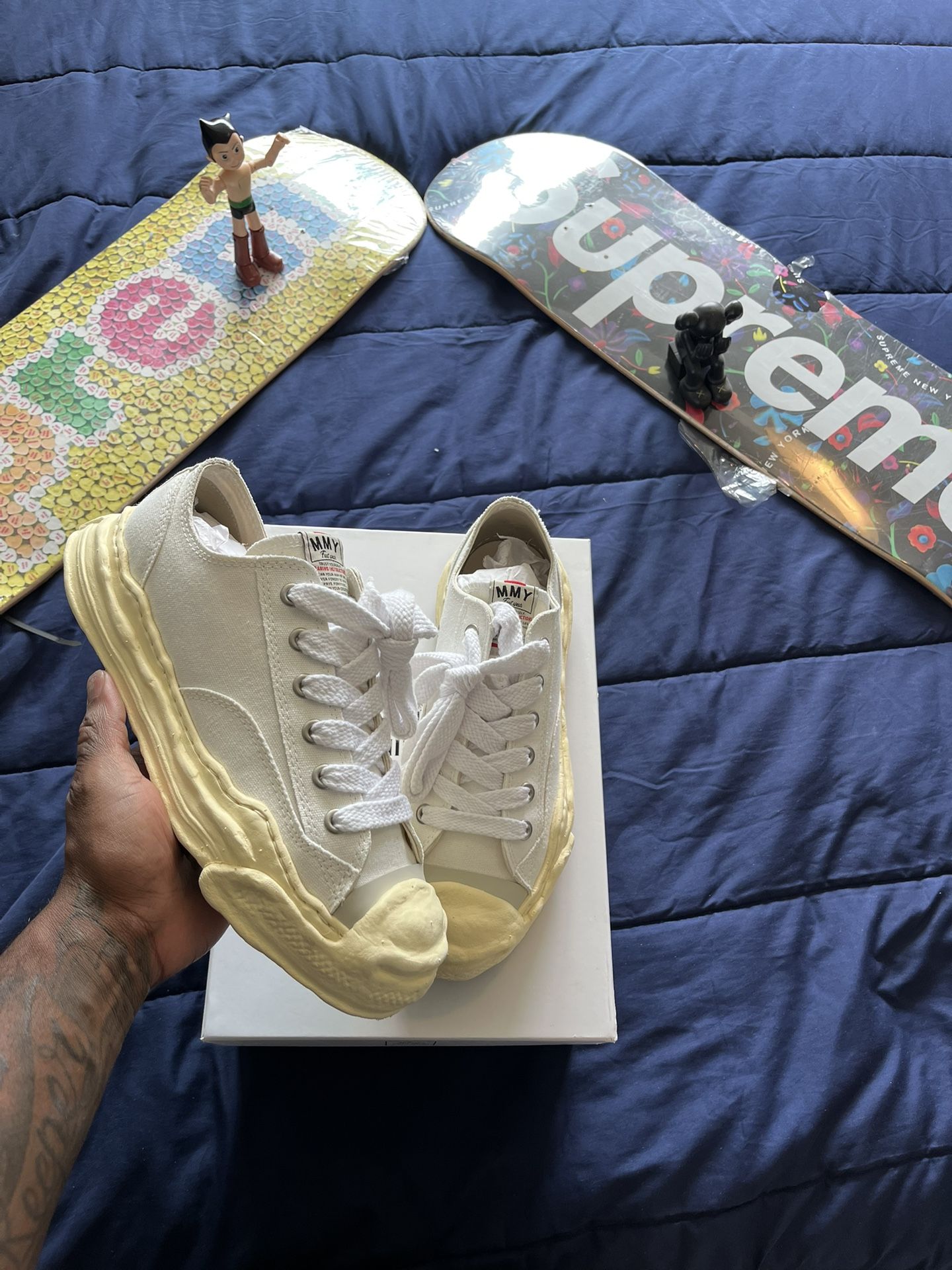 Maison Mihara White and Cream