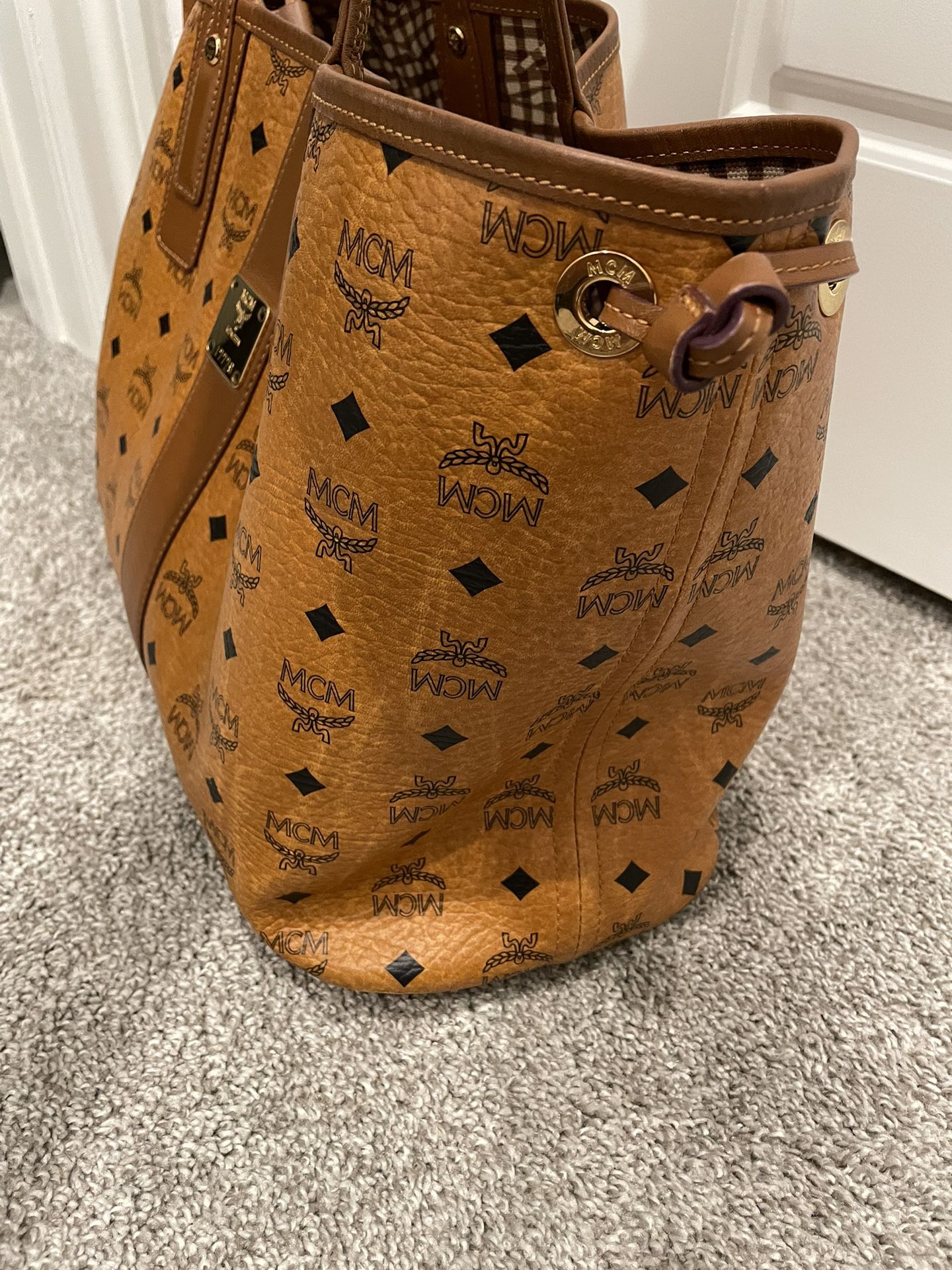 Mcm Travel Bag for Sale in Los Angeles, CA - OfferUp