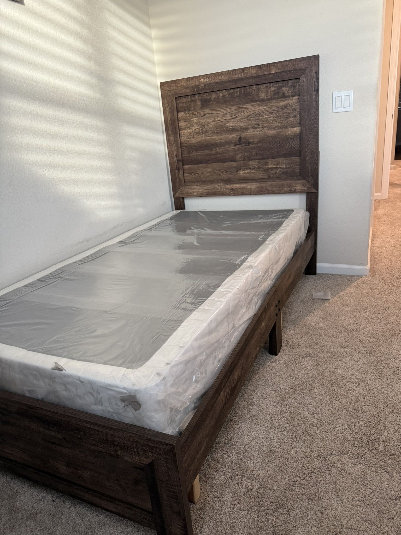 Solid Twin Bed W/Nectar Box Spring Mattress