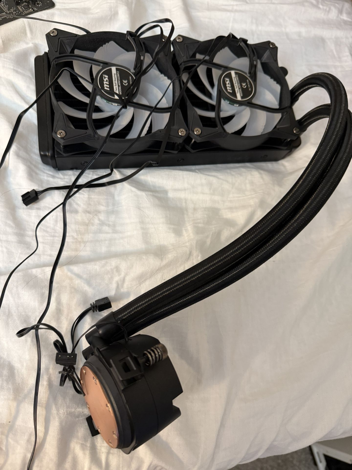 MSI MAG CoreLiquid 240R V2