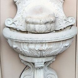 Classic outdoor garden wall fountain