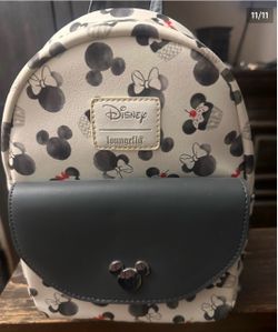 Mickey loungefly