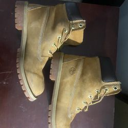 Timberland Boots Tan Size 7.5