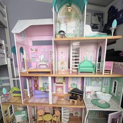Barbie Doll Dream House 