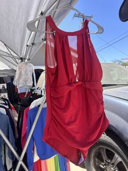 Trajes De Baño Y Ropa Deportiva 