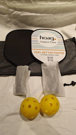 New 2 Pickleball Paddles And 2 Balls Set
