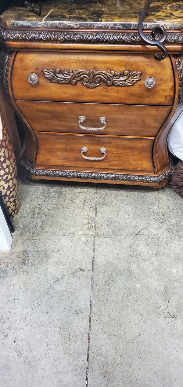 Ashley Furniture Charleston Wv / Furniture and Mattress Store in