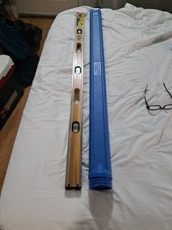 Mayes 48 " Laminated Hardwood Level With Case