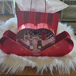VALENTINE'S DAY VICTORIA'S SECRET MINI SIZE PERFUME GIFT SET NEW 