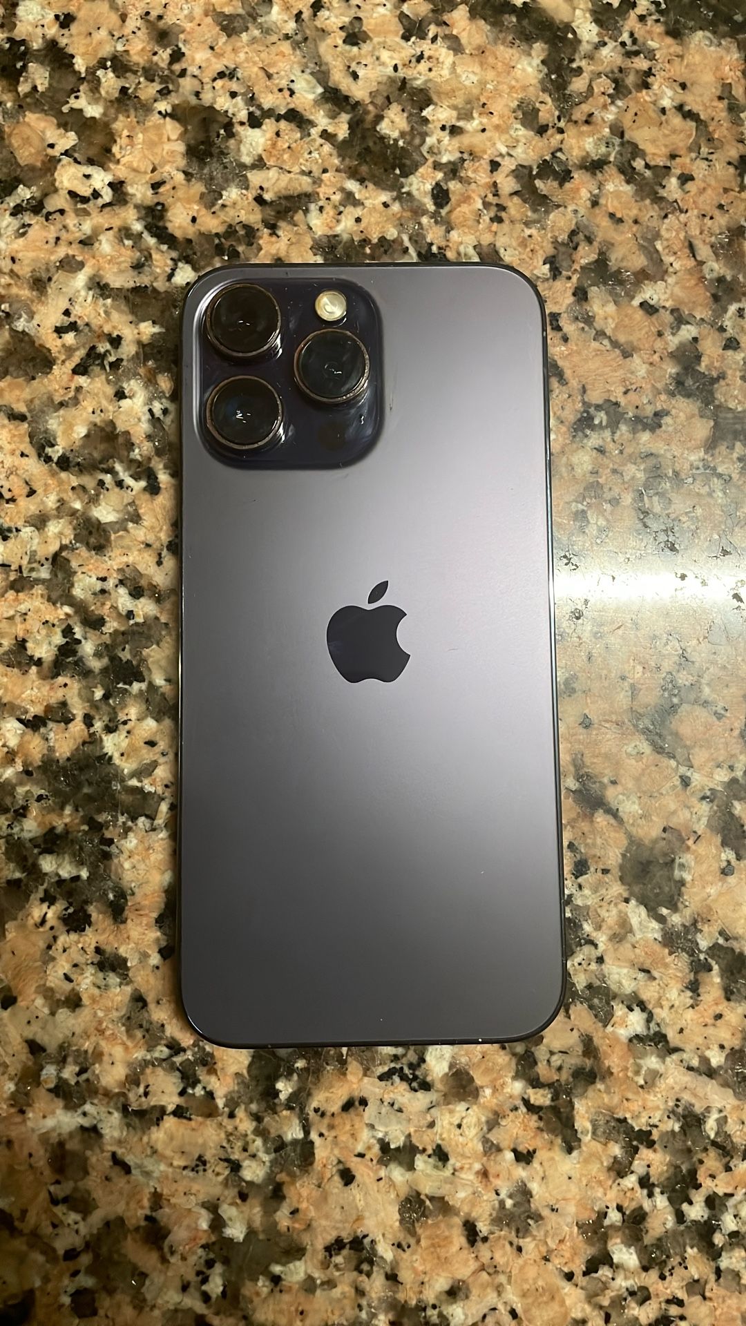 iPhone 14 Pro Max