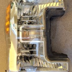 Ford F250 Headlight 