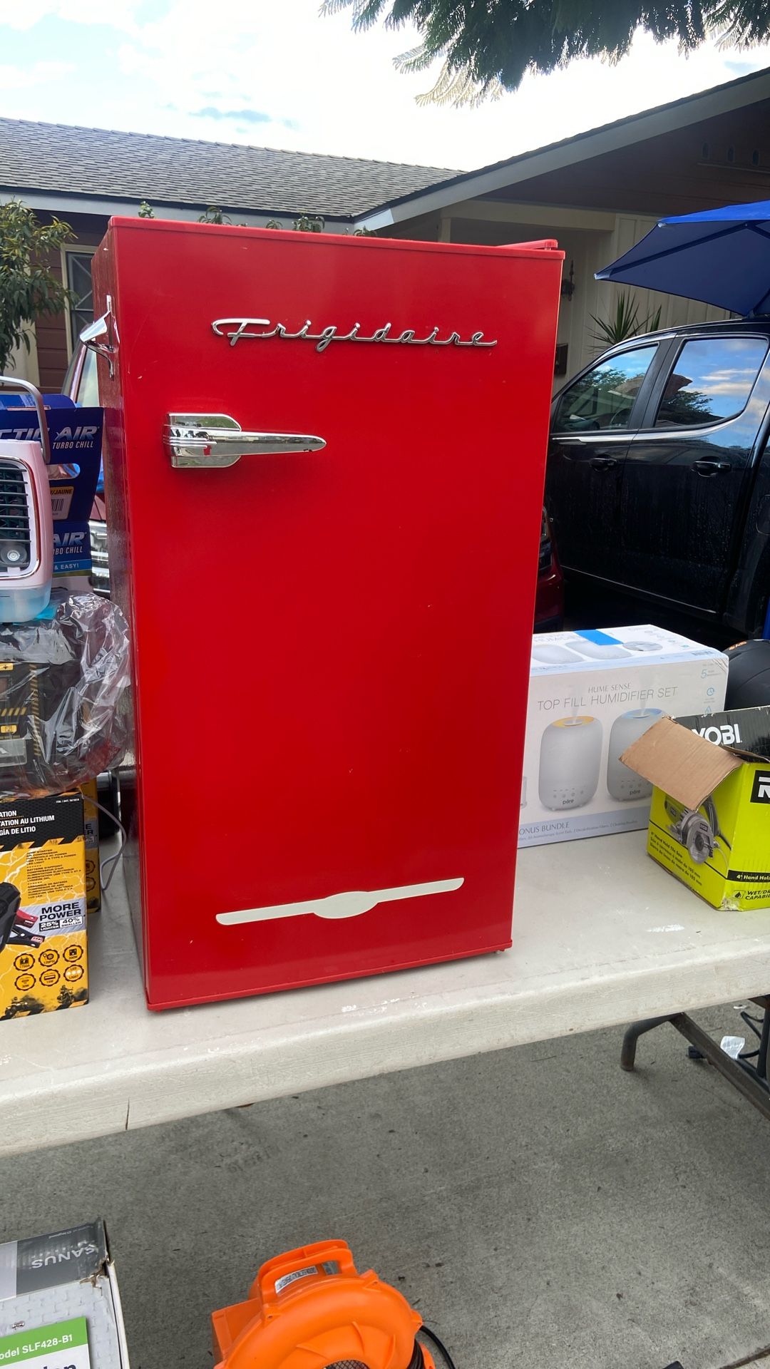 Mini Fridge 