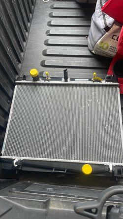 2006 - 2011 toyota yaris radiator