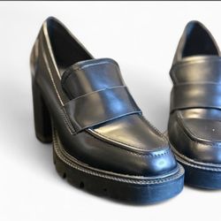 Madden Girl Chunky Platform Loafers – Size 9– Lug Sole Heels
