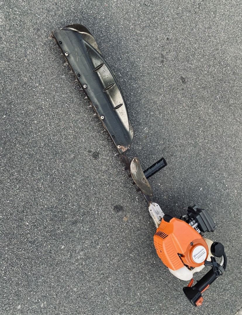 Husqvarna Gas Hedge Trimmer