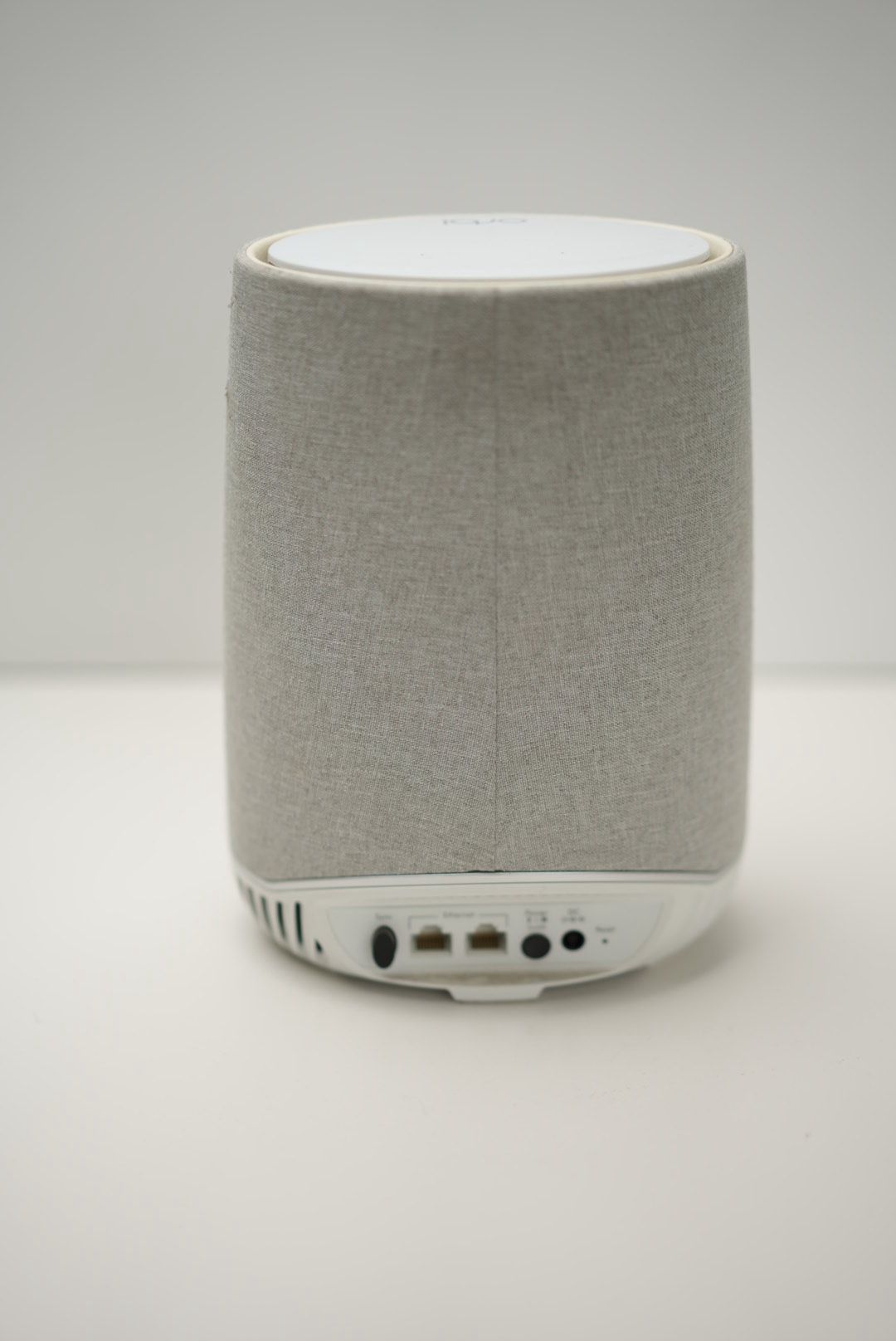 NETGEAR Orbi RBR50 Router & RBS40V Voice Satellite Mesh WiFi AC3000 Alexa