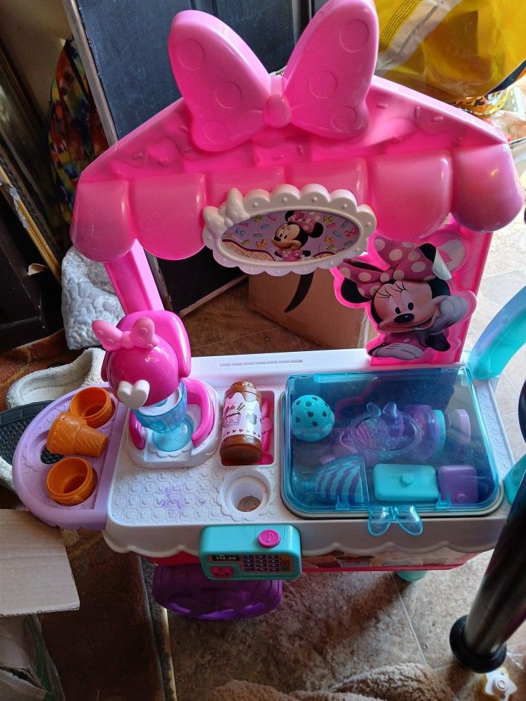 Minnie Icecream Cart Comes With Icecream.stuff 20.00