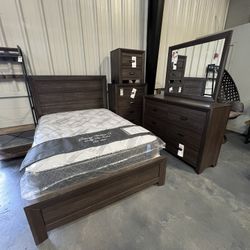 4 pc Full Bed Set