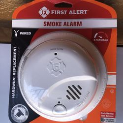 First alert smoke alarm and carbon monoxide alarm
