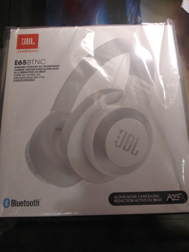 JBL Bluthooth Wireless Headphones