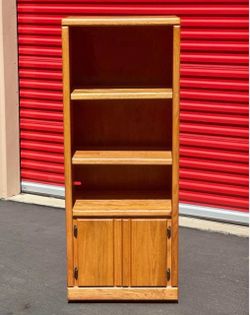 Oak Wood Bookcase
