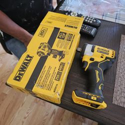 Dewalt Compact Drill New Don't Come With Battery 
