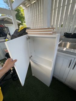 IKEA besta white shelves like new