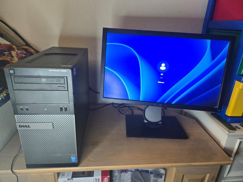 Combo Computer And Monitor / Open To Trade